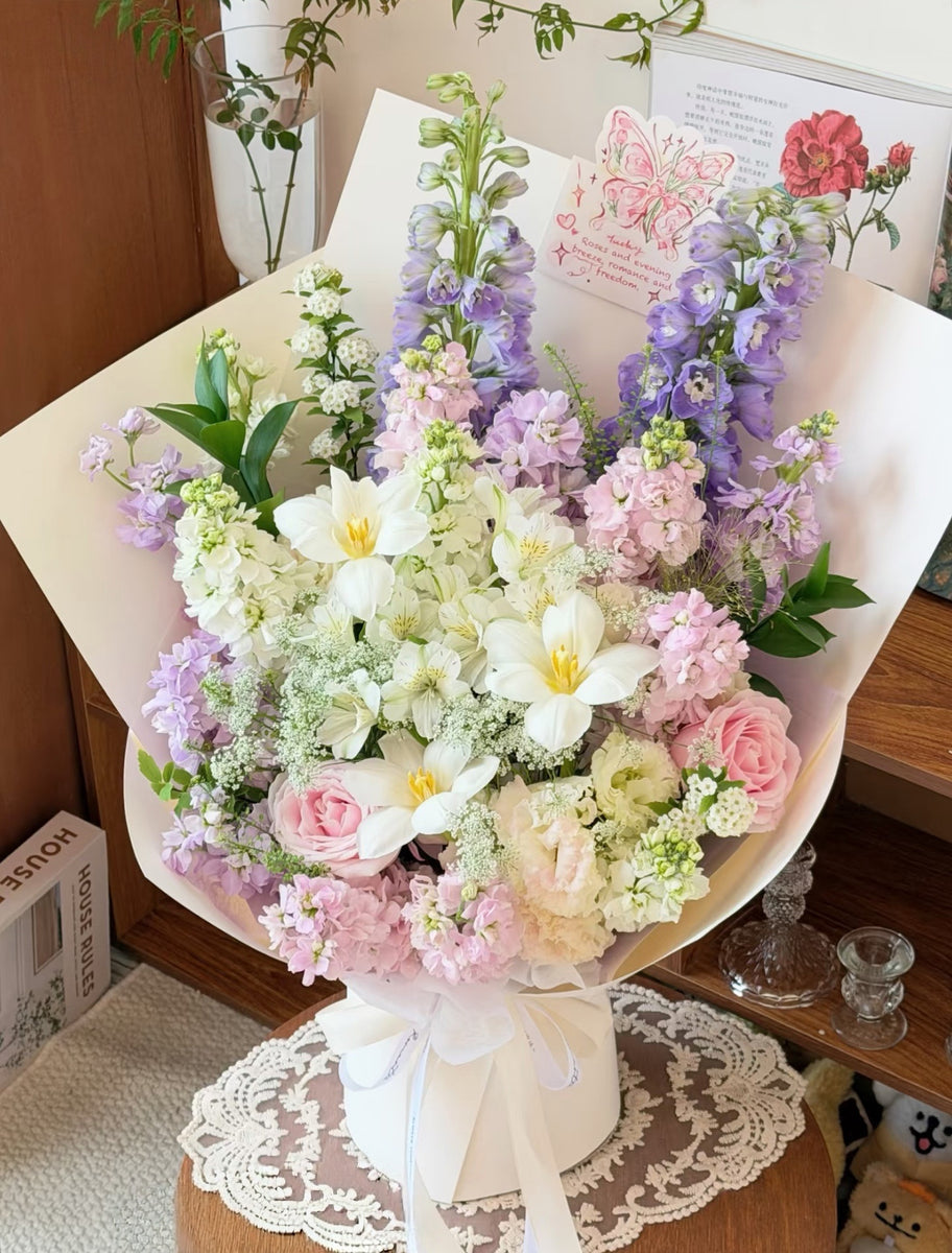 Soft Garden Floral Mix