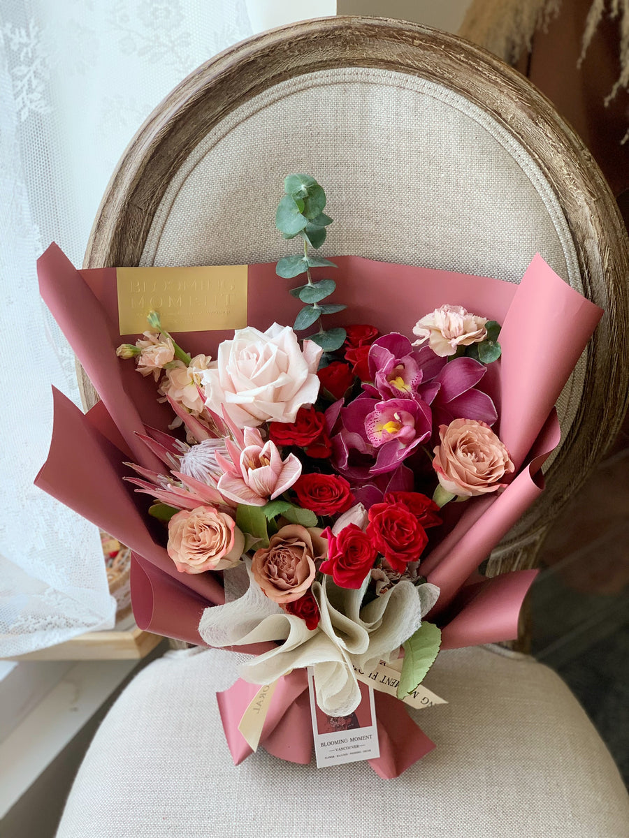 Signature Garden Bouquet