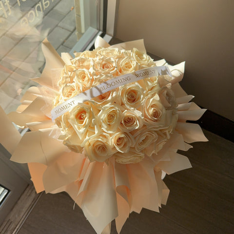 Champagne Cloud-Rose Bouquet