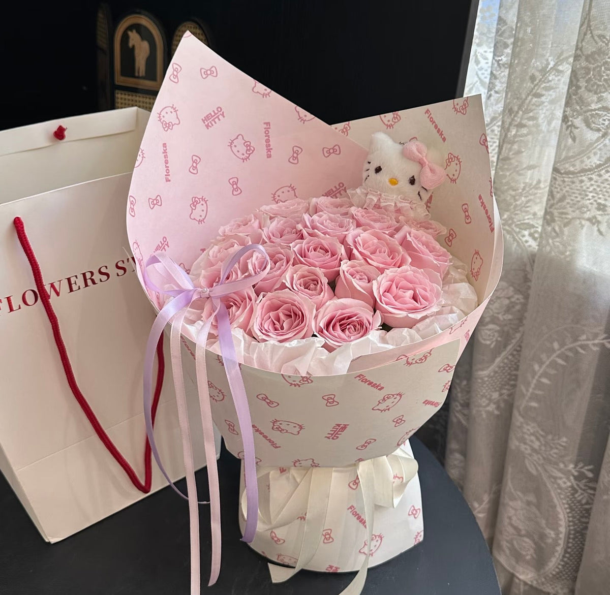 Hello Kitty Sweetheart – Pink Rose Bouquet