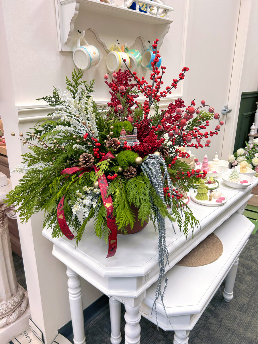 Grand Christmas Arrangement