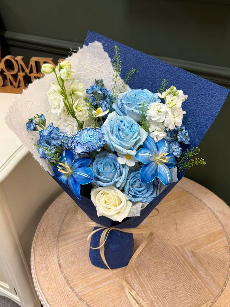 Ocean Blue Rose Bouquet