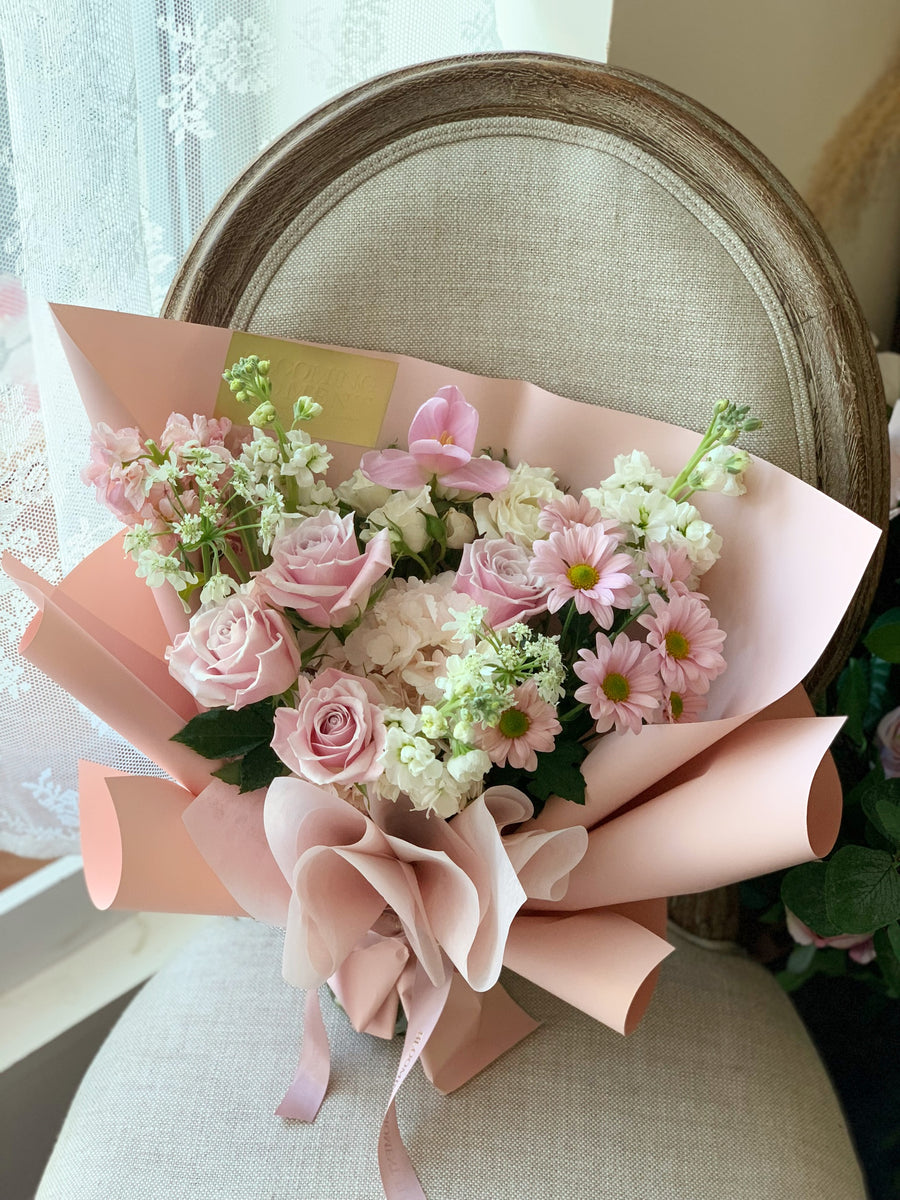 Signature Garden Bouquet