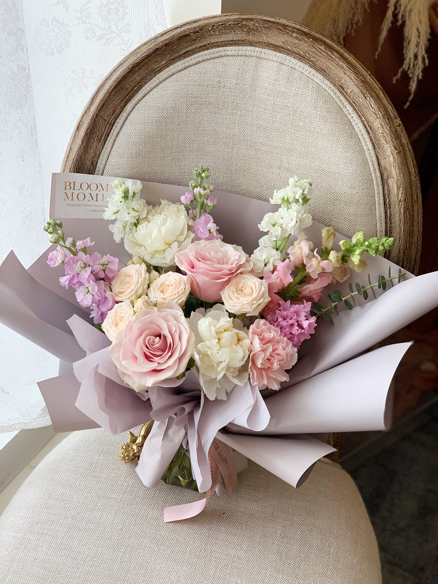 Signature Garden Bouquet