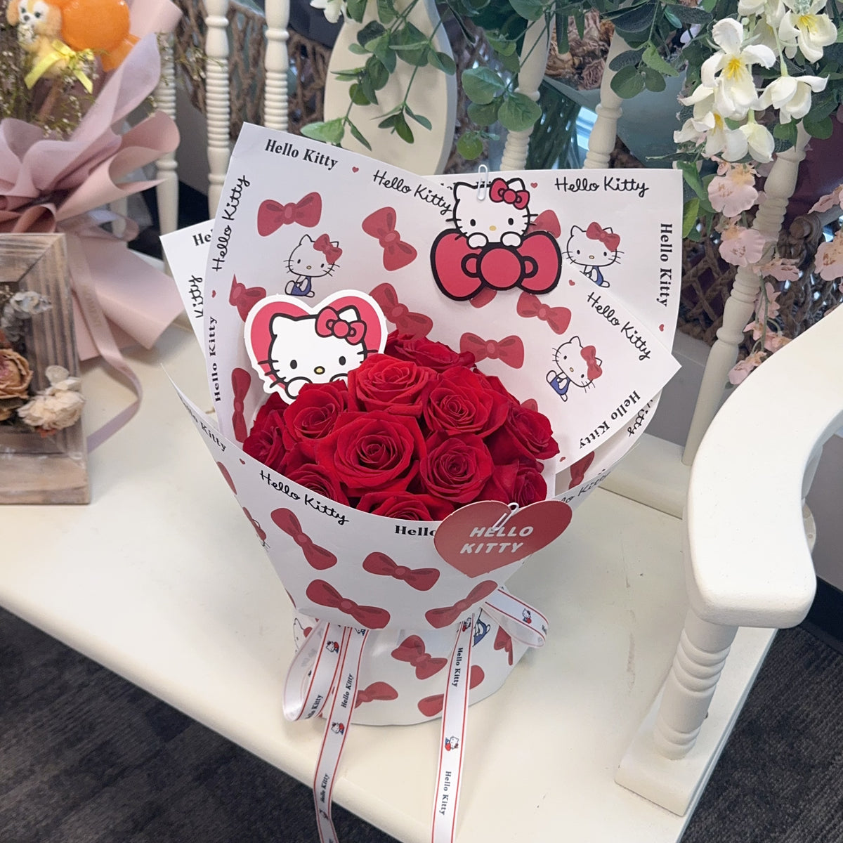 Hello Kitty Red Rose Bouquet-19 Stems